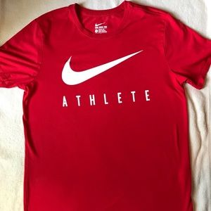 USED ONCE MENS NIKE SHIRT
